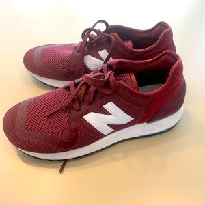 Women’s New Balance 247s